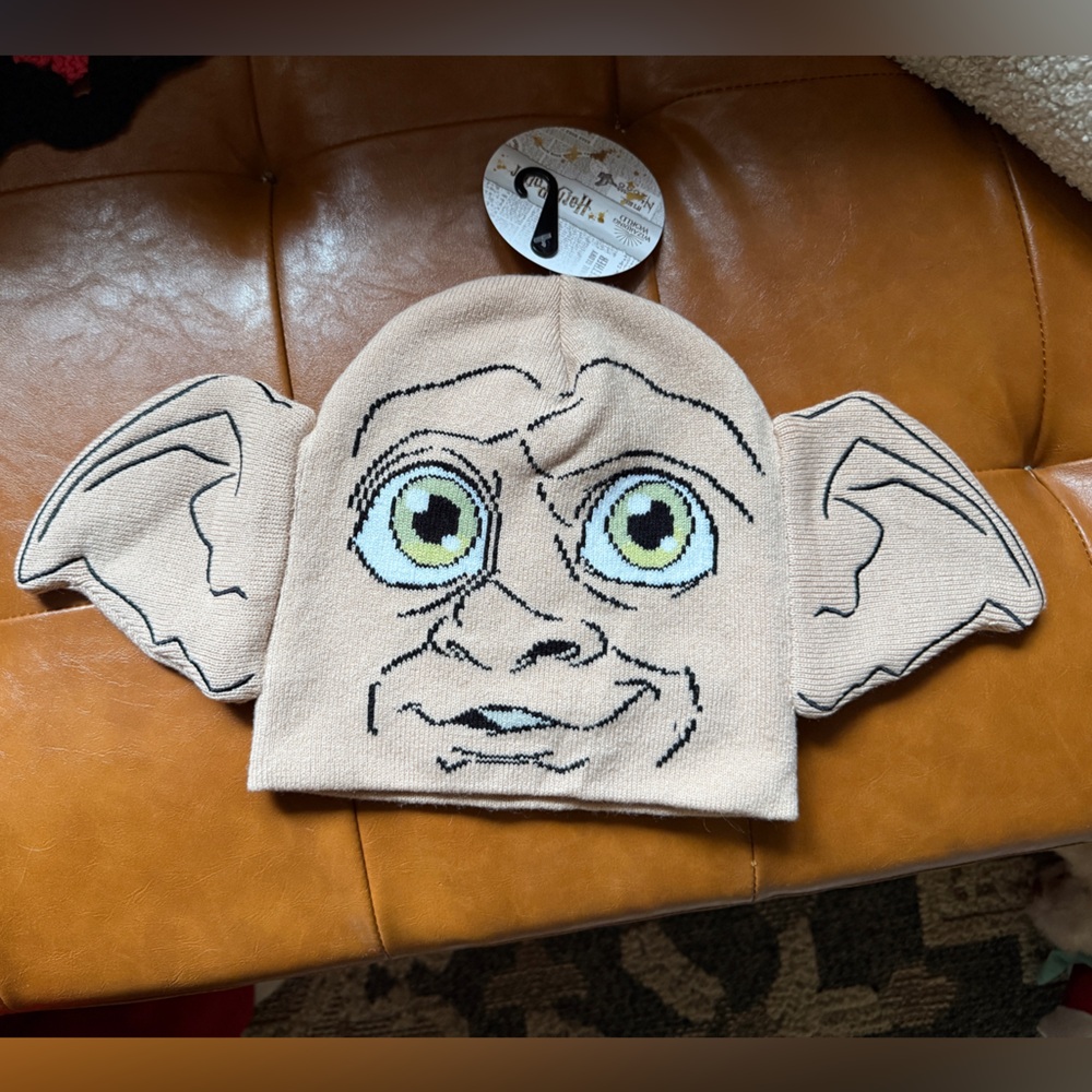 New with tags Harry Potter dobby Beige Character Beanie with ears